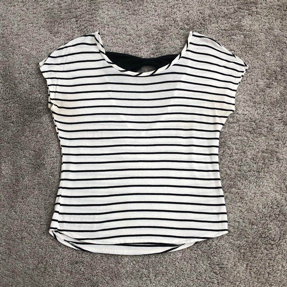 dELiA*s Striped Tee with Bow Detail on Back
